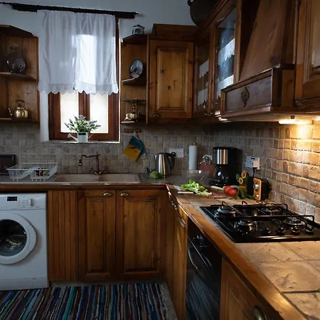 Apanemia House Holiday home Lofou