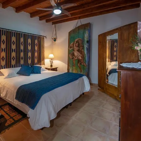 Apanemia House Ferienhaus