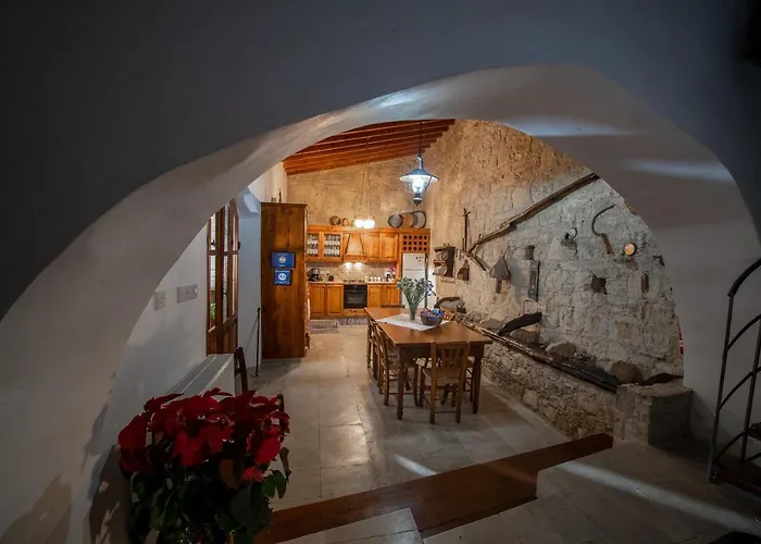 Apanemia House * לופו